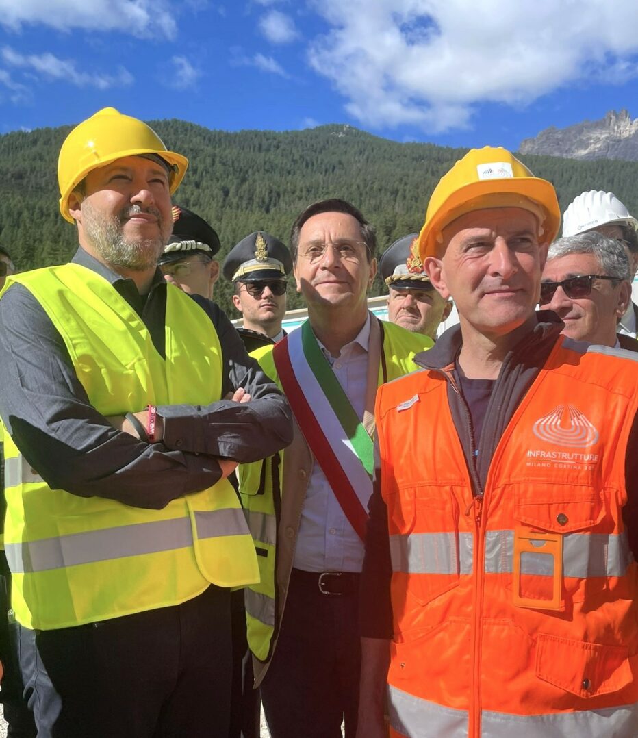 Giochi 2026: Ministro Salvini in visita al cantiere della pista da bob a Cortina. Sopralluogo anche al ghiacciamento del mock-up e allo Stadio del ghiaccio