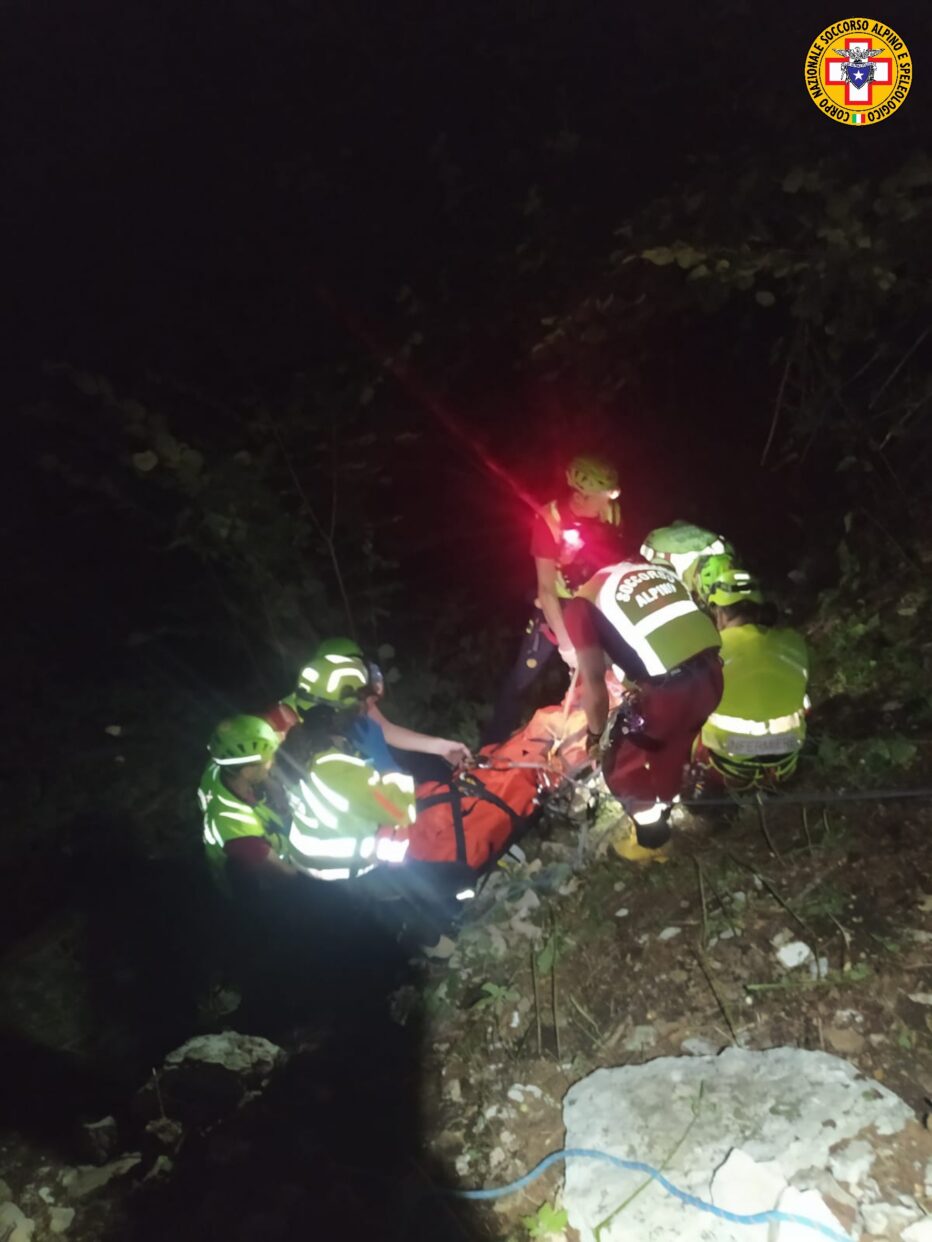 RECUPERO NELLA NOTTE IN FERRATA