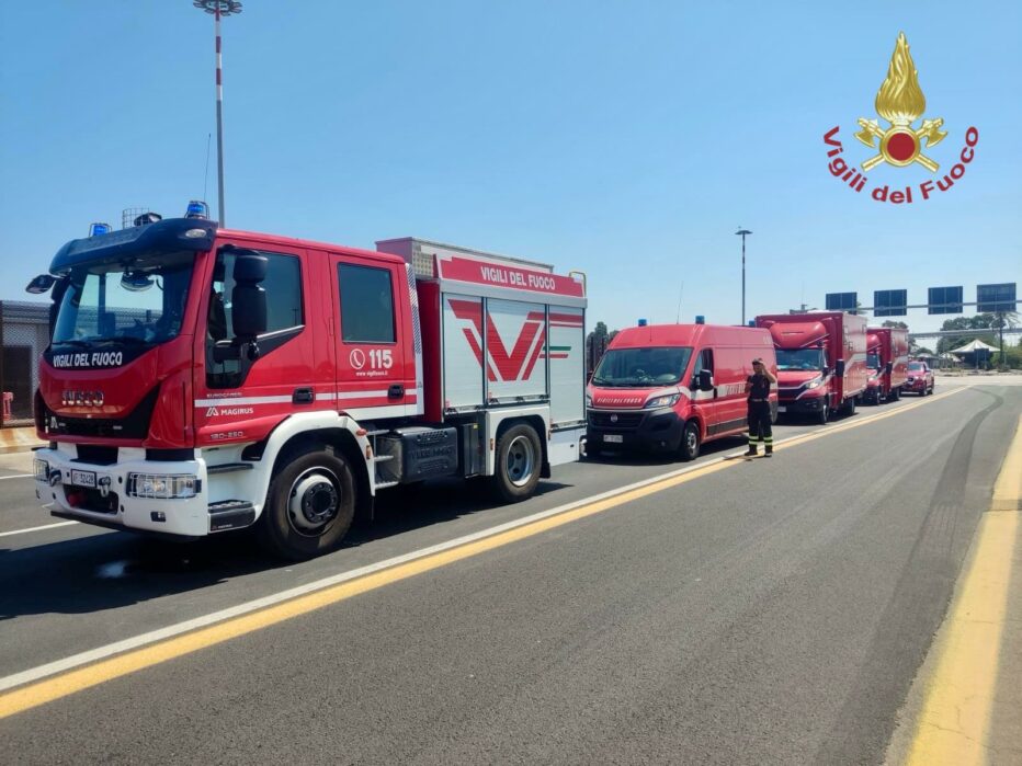 INCENDI BOSCHIVI IN GRECIA: DECOLLATI DUE CANADAIR, IN PARTENZA CONTINGENTE 32 VIGILI DEL FUOCO. 14 OPERATORI INVIATI DAL VENETO