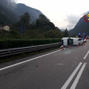 OSPITALE DI CADORE. INCIDENTE TRA 4 AUTO: UN FERITO