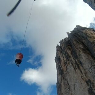 PRECIPITA DALLA CIMA OVEST DI LAVAREDO, MORTO ALPINISTA