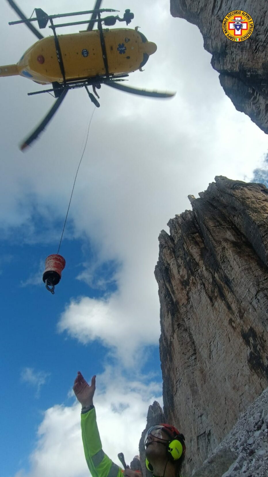 PRECIPITA DALLA CIMA OVEST DI LAVAREDO, MORTO ALPINISTA